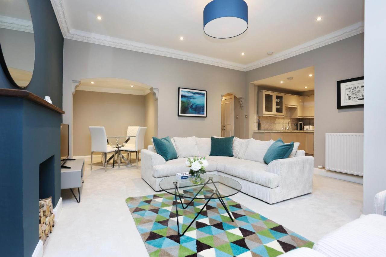 Altido Stunning 2br Apt With Private Entrance In New Town Appartement Edinburgh