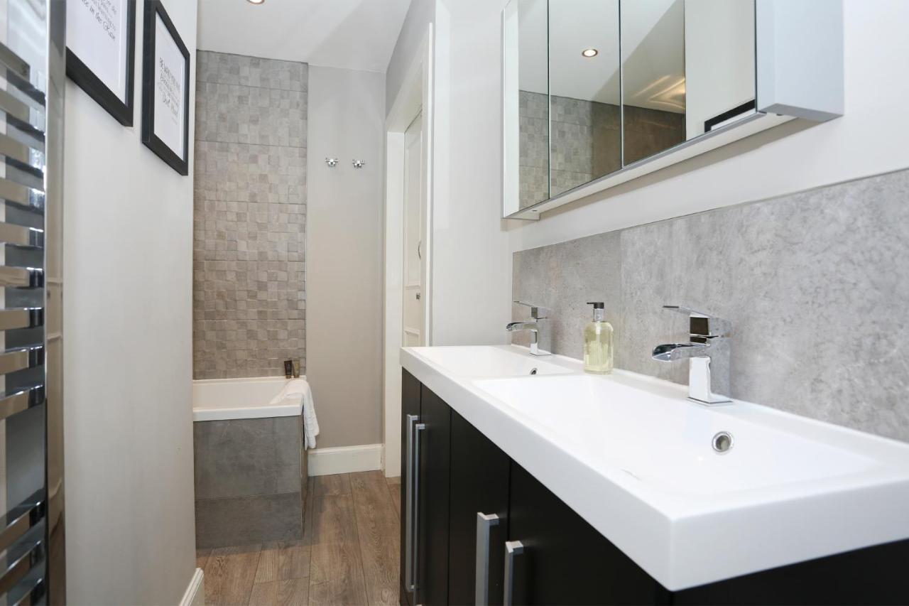 Altido Stunning 2br Apt With Private Entrance In New Town Appartement Edinburgh